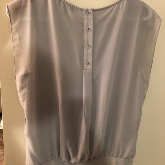 Lightly worn blouse - Picture 2 of 3